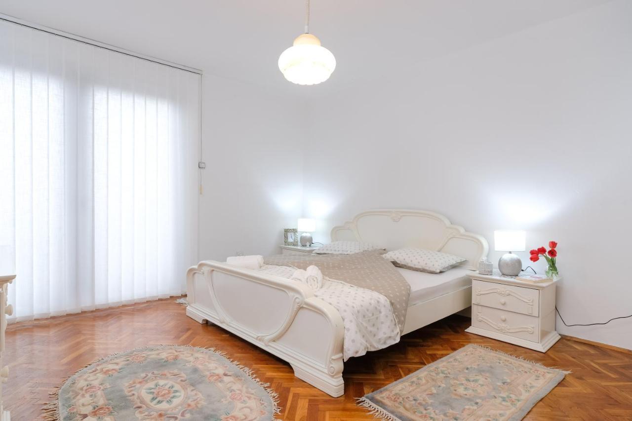The Cosmic Gate Apartments Visoko Ngoại thất bức ảnh