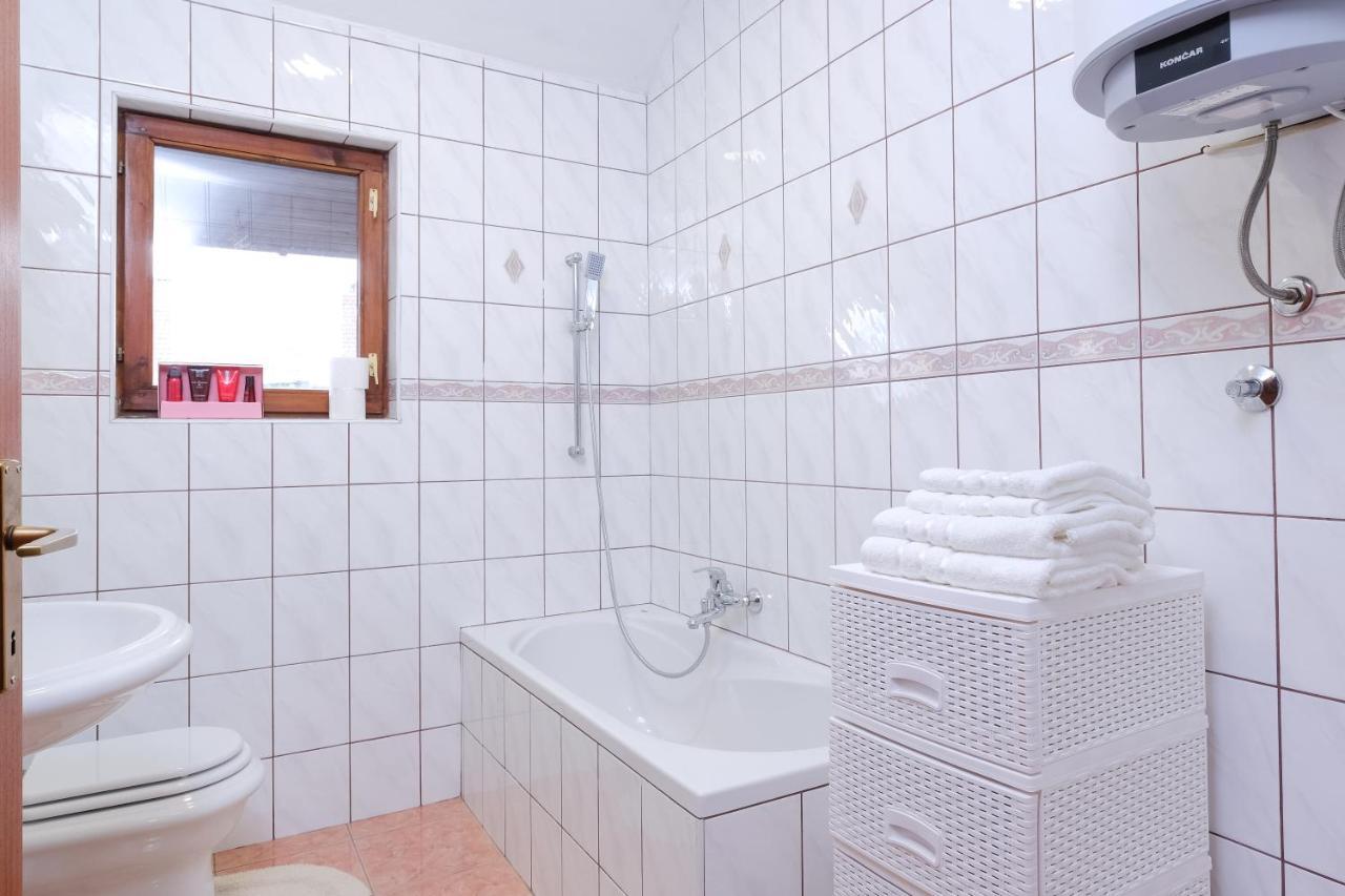 The Cosmic Gate Apartments Visoko Ngoại thất bức ảnh